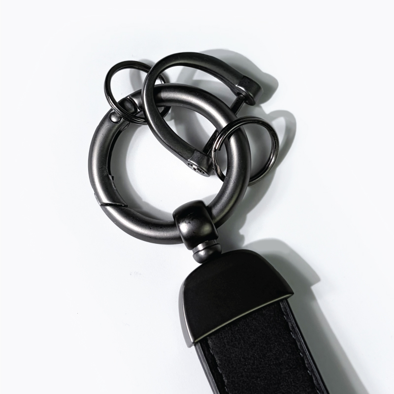 RU00001 UTP Heritage Leather Key Tag - Image 2