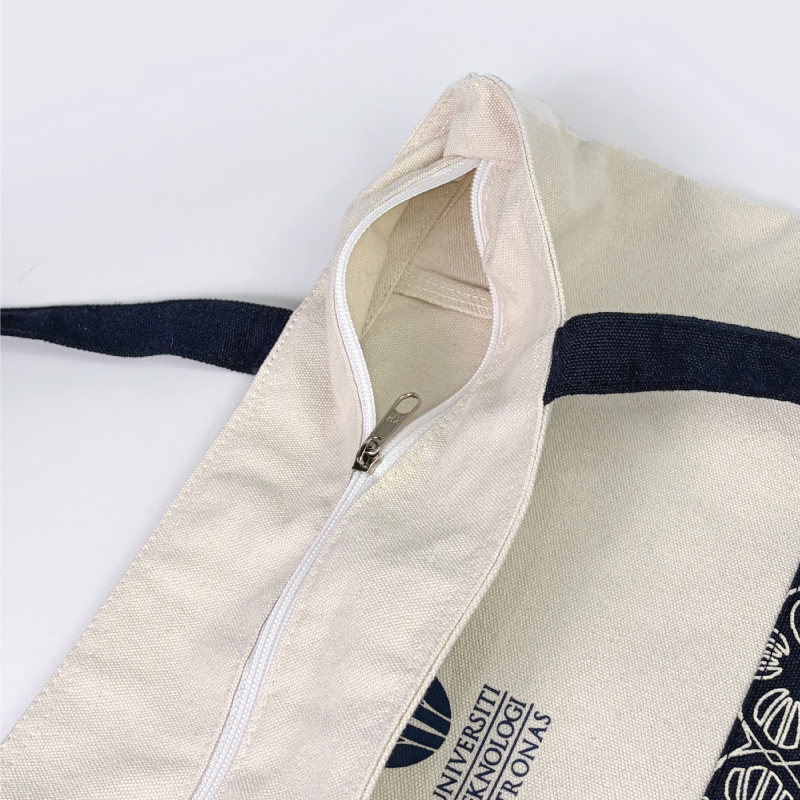RU00002 UTP Core Canvas Tote Everyday Edition - Image 3