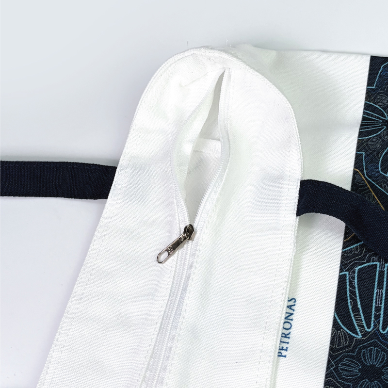 RU00003 UTP Core Canvas Tote Signature Edition - Image 3